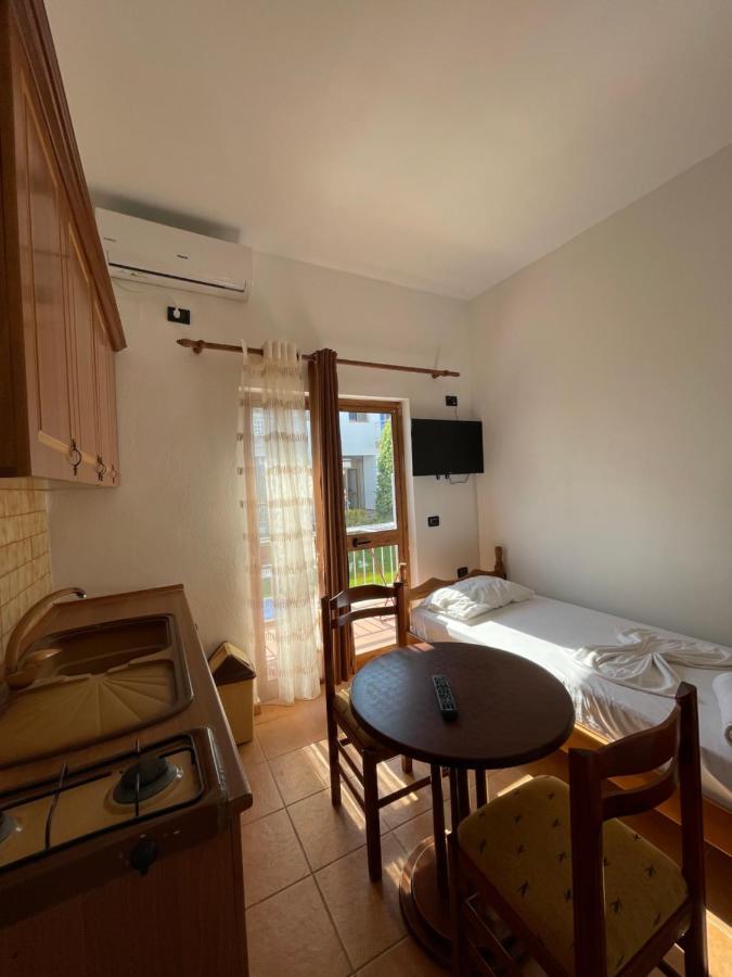 Hotel Athina Velipojë 外观 照片