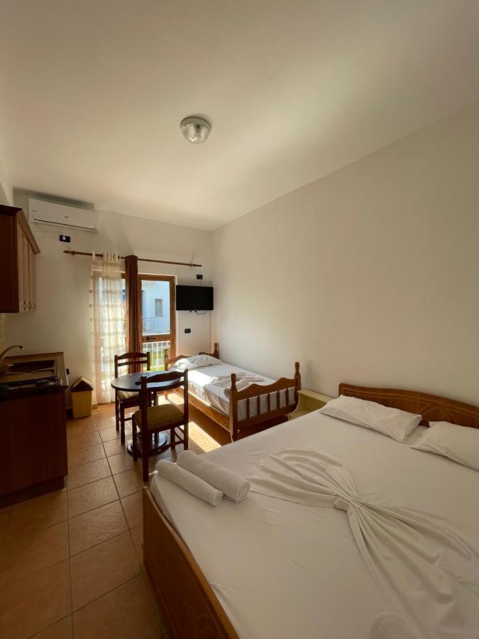 Hotel Athina Velipojë 外观 照片