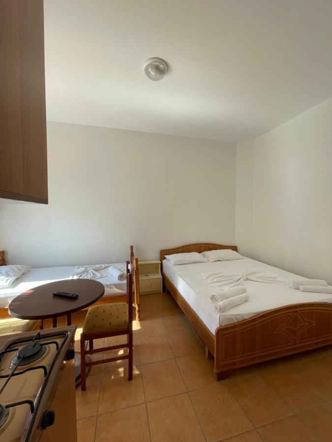 Hotel Athina Velipojë 外观 照片