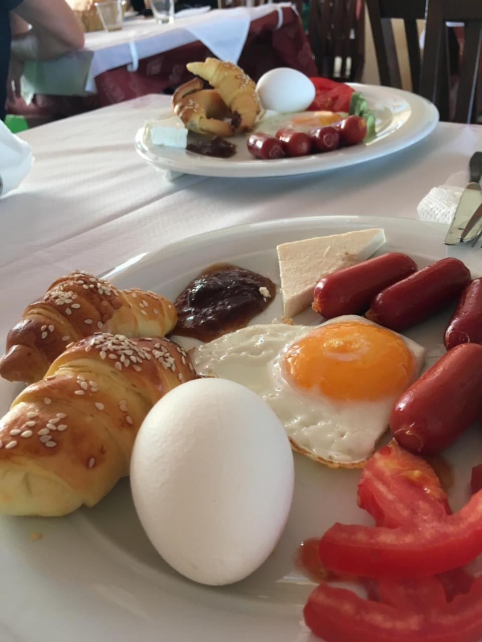 Hotel Athina Velipojë 外观 照片
