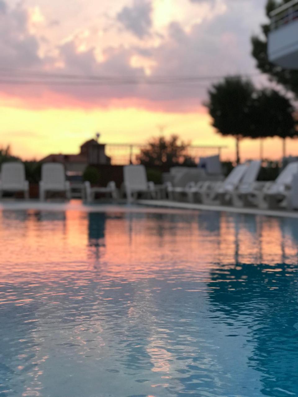 Hotel Athina Velipojë 外观 照片